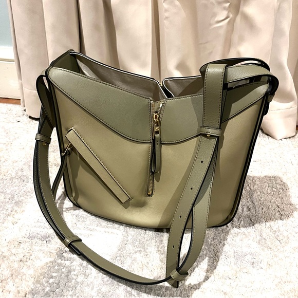 LOEWE Calfskin Small Hammock Shoulder Bag Clay Green Dusty Beige - Picture 4 of 16